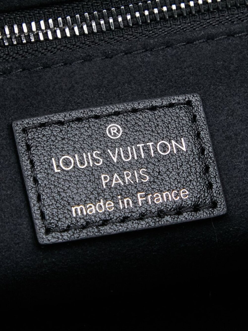 Louis Vuitton Shoulder Bag Carryall Cargo Vibe PM Lambskin M24861 - Picture 8 of 9